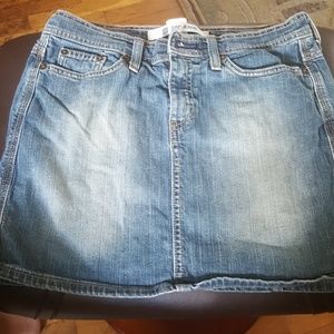 Gap denim jean mini shirt size 6 womens